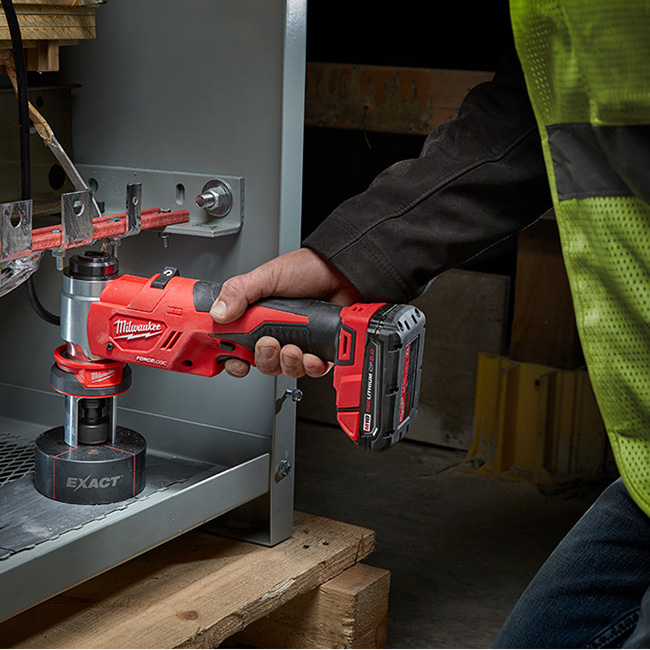 Milwaukee M18 Force Logic Six Ton Knockout Tool Kit from GME Supply