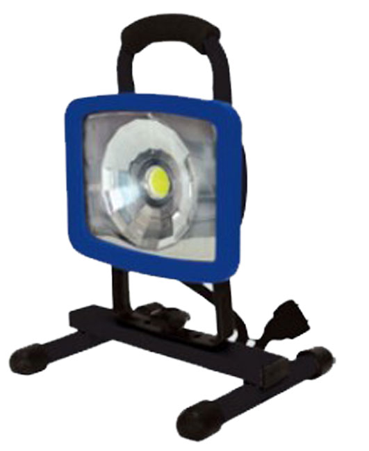 LED Portable 800 Lumens Worklight from GME Supply